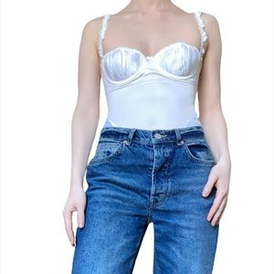 -Vintage Lilly Made in Italy Ruched Bodice Appliqué Lace Bodysuit